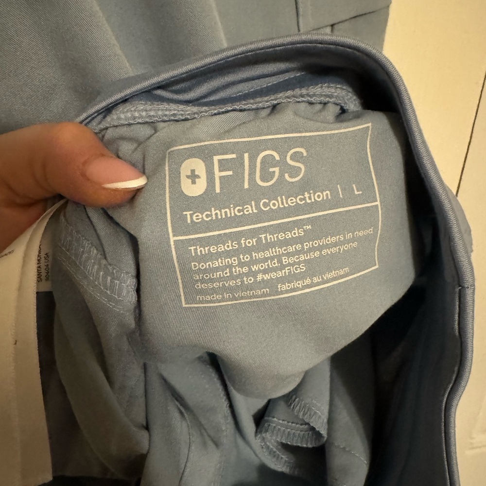 Figs High waisted Yola scrub bottom, Dusty blue. Size large